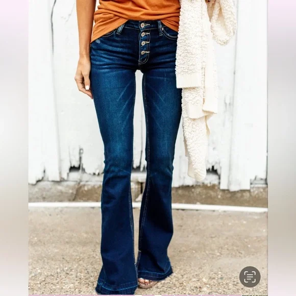 NWT KanCan Button Fly Flare Jeans- Mandy Wash - Picture 1 of 8